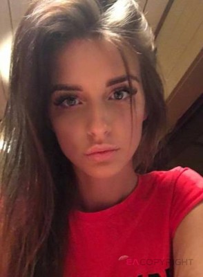 Alice 17 - escort from London