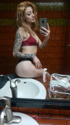 Katie247 - escort from Los Angeles 4