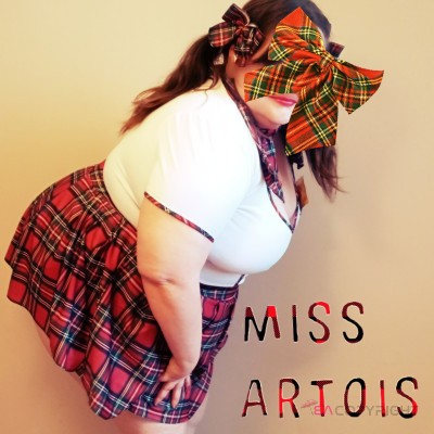 Miss Artois - escort from Kitchener