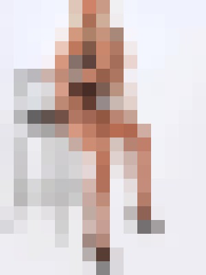 Escort-ads.com | Blurred background picture for escort ReginaD