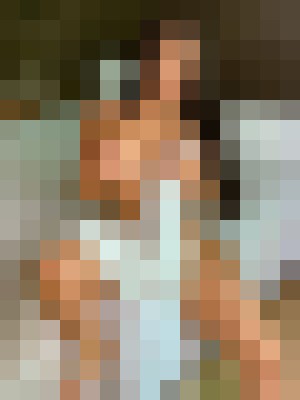 Escort-ads.com | Blurred background picture for escort Pamela V