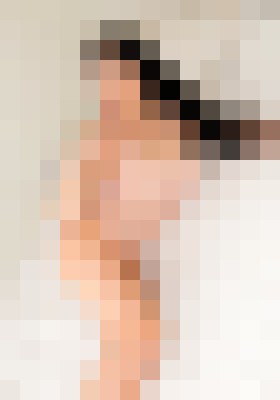 Escort-ads.com | Blurred background picture for escort CAROLINE