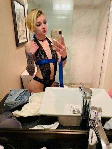 Katie247 - escort from Los Angeles | profile image