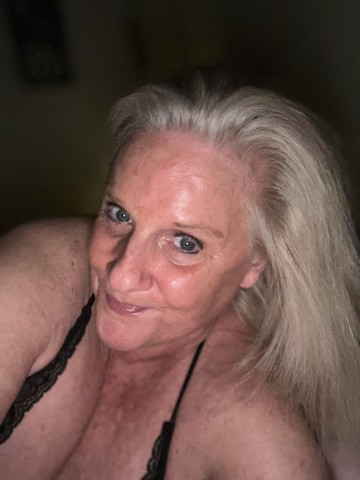 Sensual Summer 69 Kansas City, Missouri Escort, Verified Escorts Services Sensual Summer 69 Kansas City, Missouri Escort, Pornstar, Couple, Massage, Verified Adult Service Provider, Companion in United States