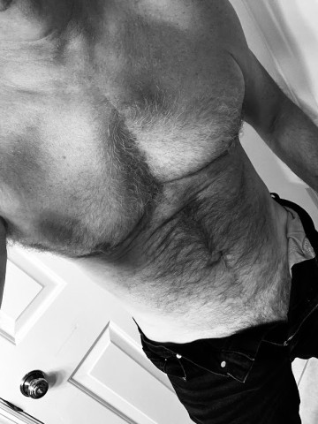 SexySilverFox Atlanta, Georgia Escort, Verified Escorts Services SexySilverFox Atlanta, Georgia Escort, Pornstar, Couple, Verified Adult Service Provider, Companion in United States