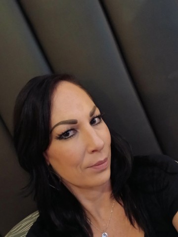 POCAHONTAS45 Edmonton Escort, Verified Escorts Services POCAHONTAS45 Edmonton Escort, , Verified Adult Service Provider, Companion in Canada