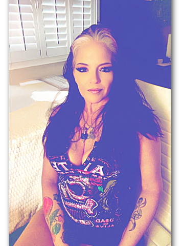 Lovely Vee Phoenix, Arizona Escort, Verified Escorts Services Lovely Vee Phoenix, Arizona Escort, Pornstar, BDSM, Couple, Massage, Verified Adult Service Provider, Companion in United States
