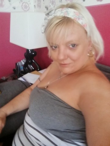 blondeescort41 - escort from Andover | profile image