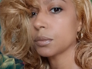 D'Evil Boston, Massachusetts Escort | Top-Rated Escort for Luxurious Experiences D'Evil Boston, Massachusetts Escort - Elite Escort Offering High-Class Companionship Services